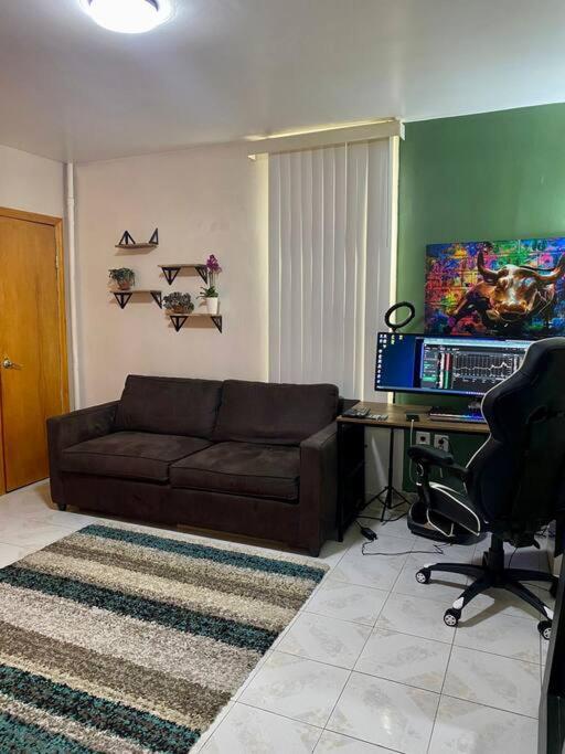 Cozy Private Apt 10 Min From Manhattan Subway! New York Eksteriør billede